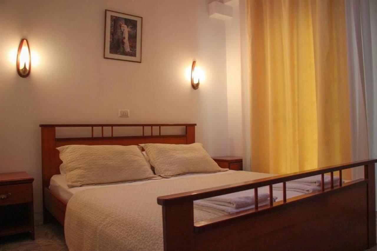 Hotel Bleta Gjirokastër Екстериор снимка